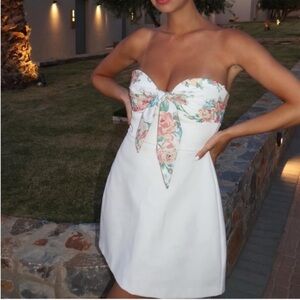 Zara BRAND NEW with tags White dress with a floral bow